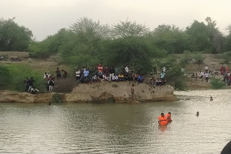 ન્હાવા પડેલા યુવકનું પાણીમાં ડૂબી જવાથી મોત