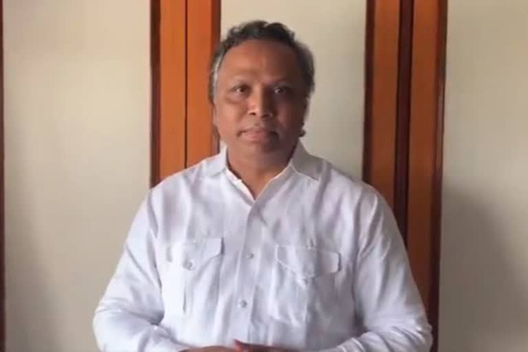 Ashish Shelar demands probe into Sachin Waje and Mumbai's non-sanitation connection