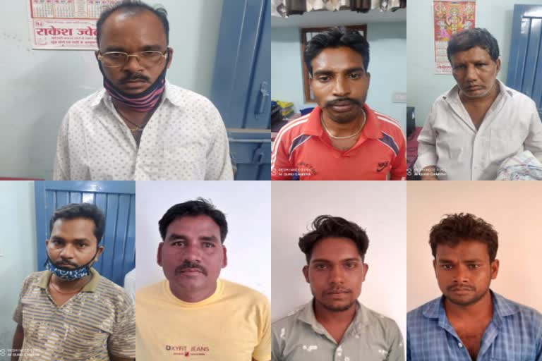 Dhamtari police arrested 8 gamblers