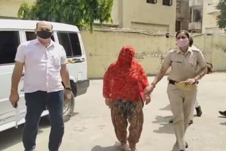 yamunanagar women drug smuggler arrest