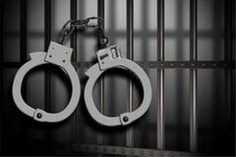 prostitution-in-malavalli-lodge-police-arrest-to-accused