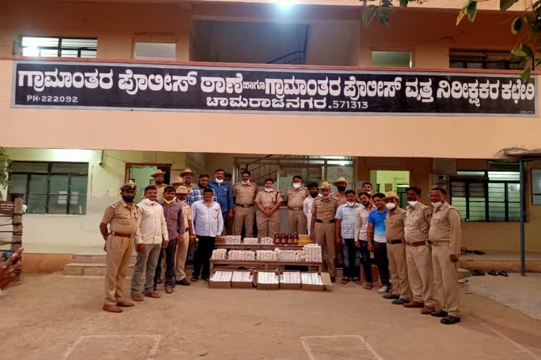 attempt-to-sell-liquor-11-arrested-in-chamarajanagar