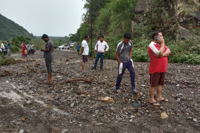 Cloud burst damages roads leading to Dehradun's Maldevta