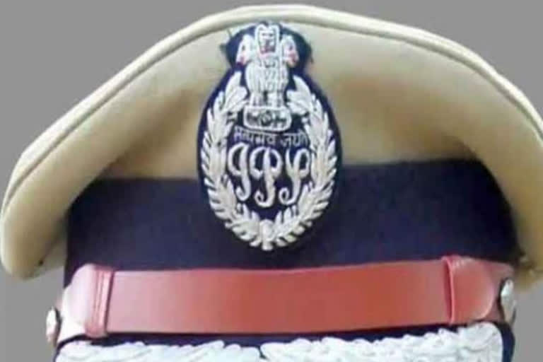 Ips ट्रांसफर  Uttar Pradesh government  transferred 10 IPS officers  IPS officers  Uttar Pradesh 10 IPS officers transferred  आईपीएस अफसरों का तबादला  यूपी में आईपीएस अफसरों का तबादला  IPS अफसरों का तबादला  लखनऊ खबर  lucknow news