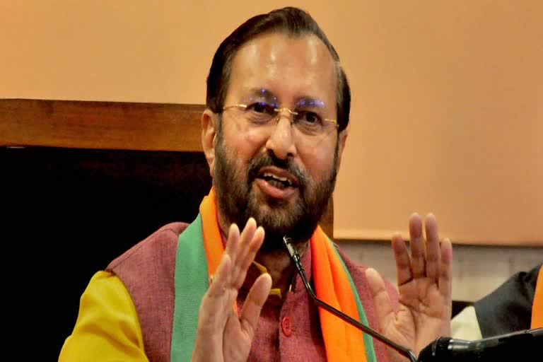 Union Minister Prakash Javadekar seeks report on illegal axing of rosewood trees in Kerala  മുട്ടിൽ വനംകൊള്ള:  കേന്ദ്ര പരിസ്ഥിതി മന്ത്രി റിപ്പോർട്ട് തേടി  കേന്ദ്ര പരിസ്ഥിതി മന്ത്രി  പ്രകാശ് ജാവദേക്കർ  Union Minister  Prakash Javadekar  illegal axing  illegal axing of rosewood trees in Kerala  മുട്ടിൽ  വിദേശകാര്യ സഹമന്ത്രി വി. മുരളീധരൻ  പ്രതിപക്ഷം