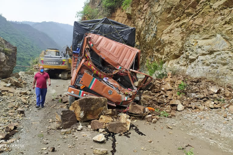 Landslide on Badrinath Highway