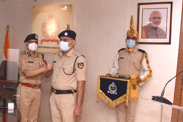 delhi cisf headquarters organized promotion ceremony