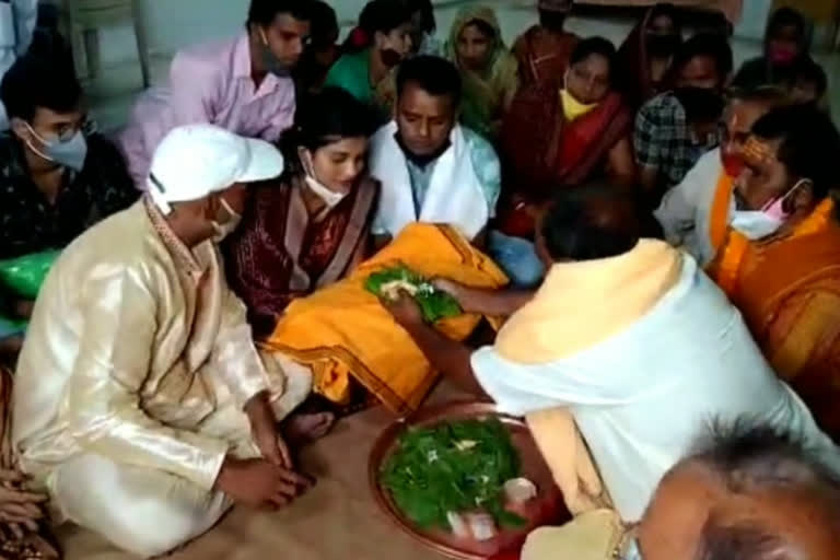 patar pendi ritual, shitala sasti yatra, sitalasasthi sambalpur,  ଶୀତଳ ଷଷ୍ଠୀ ଯାତ୍ରା, ପତର ପେଣ୍ଡି ପର୍ବ, ଦେବ ଦମ୍ପତିଙ୍କର ନିର୍ବନ୍ଧ, ସମ୍ବଲପୁର ଶୀତଳଷଷ୍ଠୀ ଯାତ୍ରା