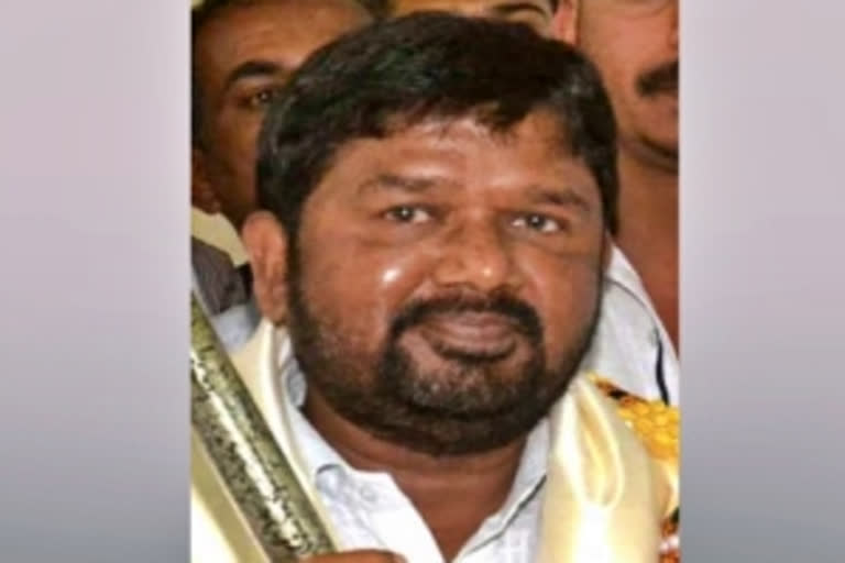 Kannada Dalit poet  Siddalingaiah  Siddalingaiah dies  Siddalingaiah dies due to Covid  Kannada Development Authority  Kannada literature  Dalit Bandaya movement  Siddalingaiah news  Covid pneumonia  Covid  Covid 19  സിദ്ധലിംഗയ്യ  സിദ്ധലിംഗയ്യ മരണം  കന്നഡ ദലിത് കവി  കന്നഡ ദലിത് കവി മരണം  ദലിത്  ദലിത് കവി  കന്നഡ കവി  കന്നഡ കവി മരണം  ന്യുമോണിയ  കൊവിഡ്  കൊവിഡ് 19  കൊവിഡ് മരണം