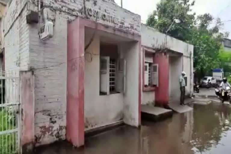 exterior-of-post-office-submerged-due-to-rain-in-dhanbad