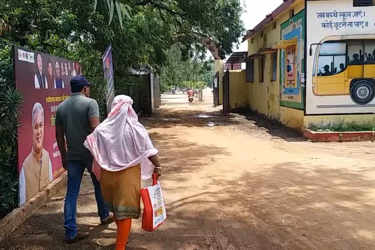 covid vaccination stopped in Raipur