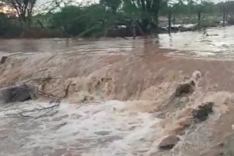 heavy-rain-in-malshiras