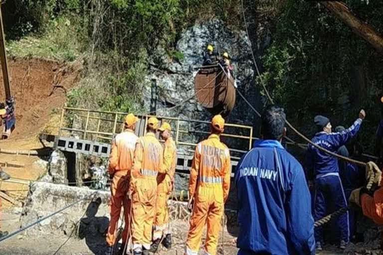 শ্রমিকদের উদ্ধারে ভারতীয় নৌবাহিনী