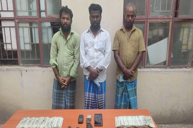 Police seize 190 kg Ganja from relatives of gangster in Madurai; 3 arrested  Police seize 190 kg Ganja  gangster  മധുരയില്‍ വന്‍ കഞ്ചാവ് വേട്ട; മൂന്ന് പേര്‍ പിടിയില്‍  മധുരയില്‍ വന്‍ കഞ്ചാവ് വേട്ട  മൂന്ന് പേര്‍ പിടിയില്‍