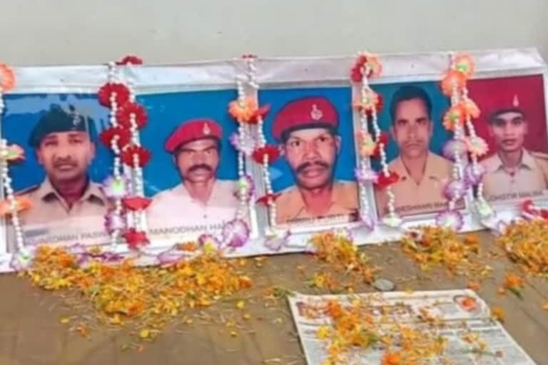 five policemen martyred in seraikela