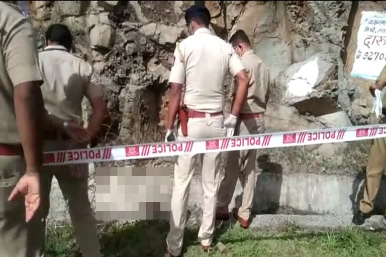 body of a partially burnt woman was found near Khandala