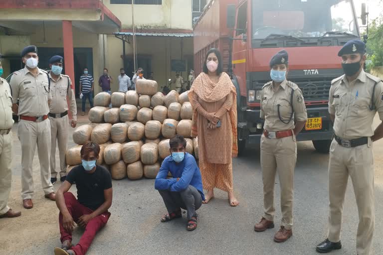 hemp smuggler arrested in mahasamund