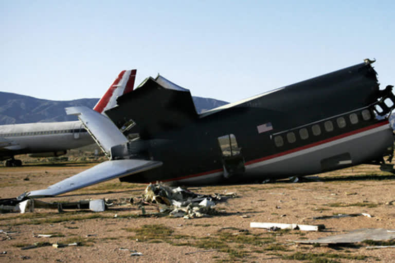 Switzerland 5 killed crashes of 2 aircraft Alps  ജനീവ  ഗ്ലൈഡർ  വിമാന അപകടം  റോബിൻ ഡിആർ 400