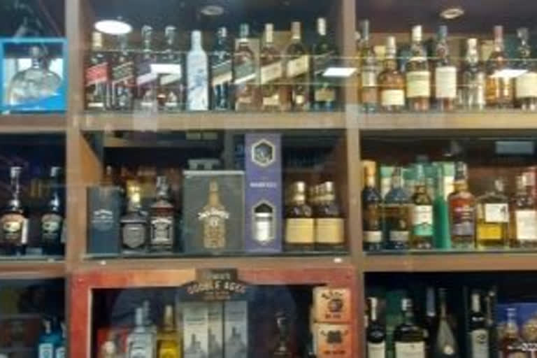 TASMAC sold Rs 164 cr worth of liquor in just one day