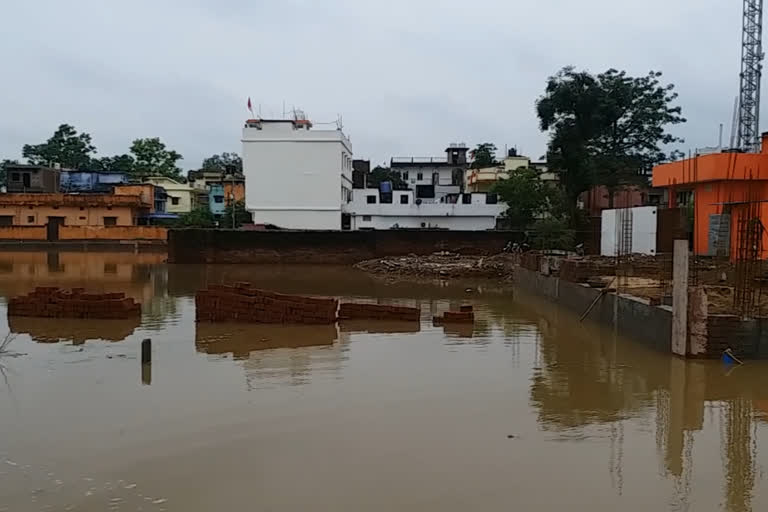 rain water entered dozens of houses in palamu