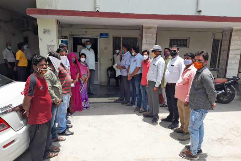 Councilors protest in Chittorgarh, possession of city council land