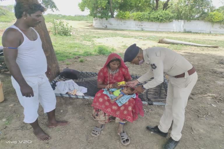 જે બાળકનું બે વાર અપહરણ થયું હતું, તેમના પરિવાર પ્રત્યે સહાનુભૂતિ દર્શાવતી પોલીસ