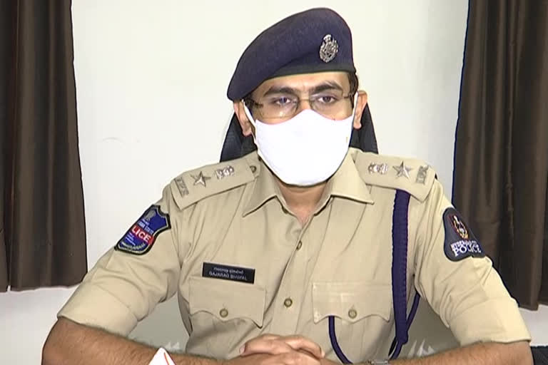 A fugitive accused in a rowdy sheeter murder case in Bahadurpura Hyderabad last month has been arrested