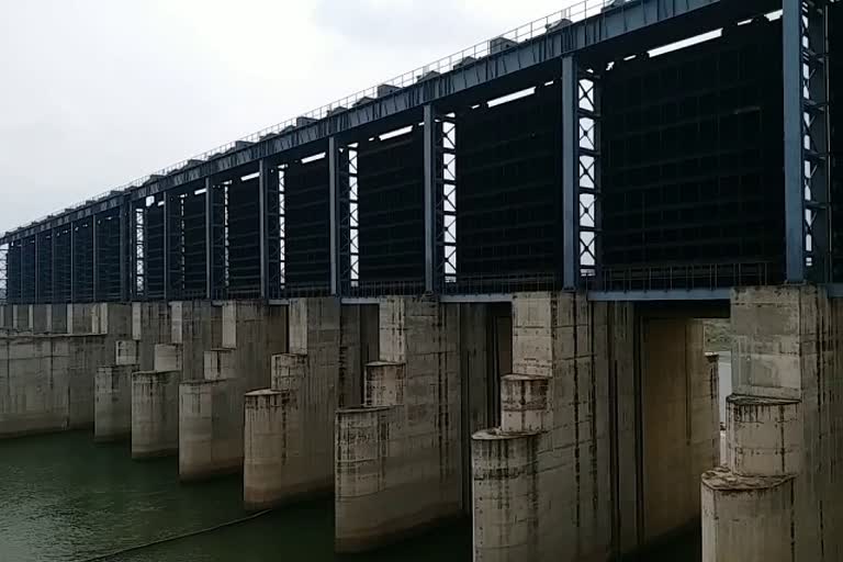 water level of chandil dam in seraikela has increased