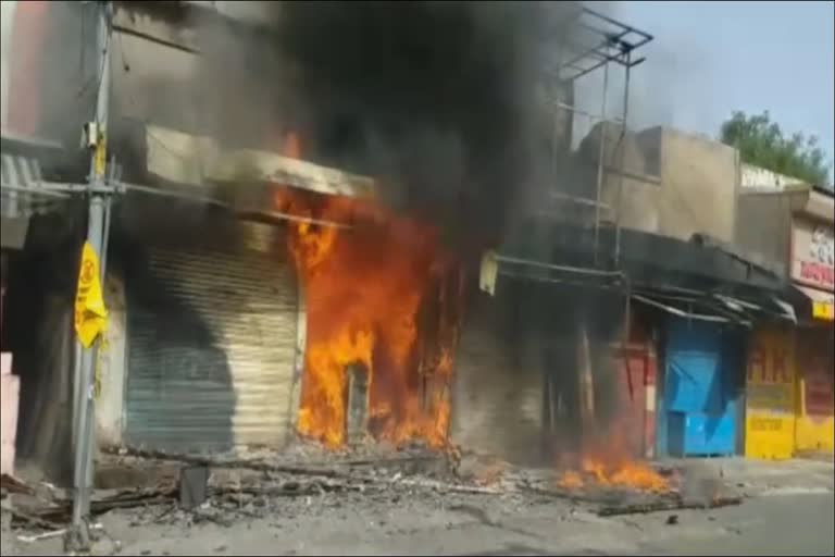 fire broke out in electronic shop in ajmer