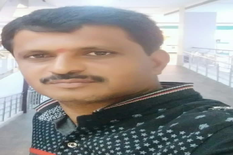 Textile trader commits suicide in Beed