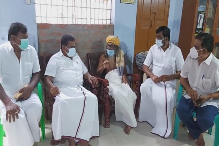 மீன்வளத்துறை அமைச்சர் நேரில் சென்று ஆறுதல்