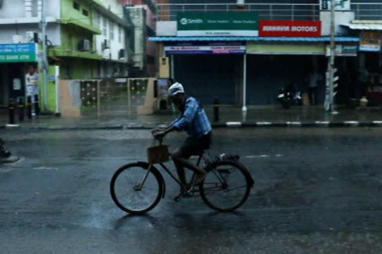 മുംബൈയിൽ വീണ്ടും മഴ  മുംബൈ മഴ  മുംബൈയിൽ കനത്ത മഴ  Mumbai Rain  Rains resume in Mumbai  Mumbai latest news