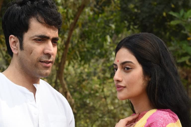 nusrat jahan and abir chatterjee picture used for trolling in social media