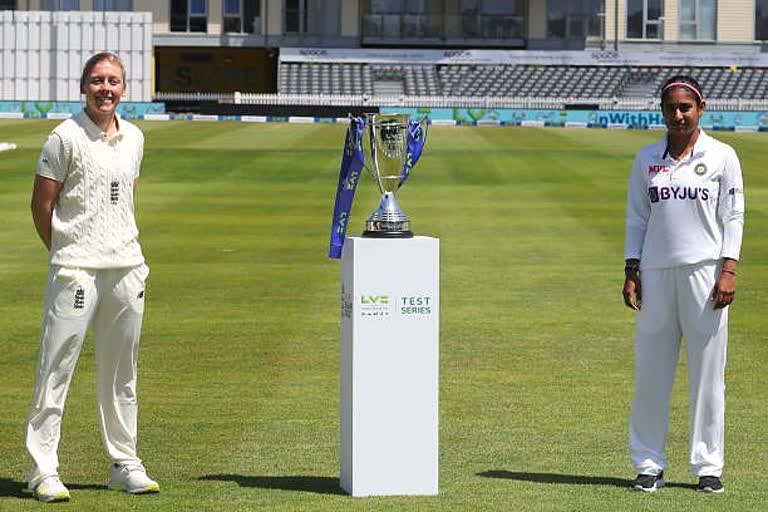 india women vs england women, INDW vs ENGW, only test match, 5 debutant for india,  ଟସ୍‌ ଜିତି ଇଲଂଣ୍ଡର ବ୍ୟାଟିଂ ନିଷ୍ପତ୍ତି, ଭାରତୀୟ ମହିଳା କ୍ରିକେଟ ଟିମ, ଇଂଲଣ୍ଡ ମହିଳା ଟିମ, sefali verma debut