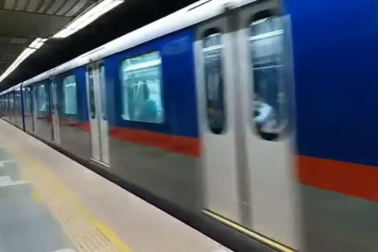 kolkata: emergency metro service started