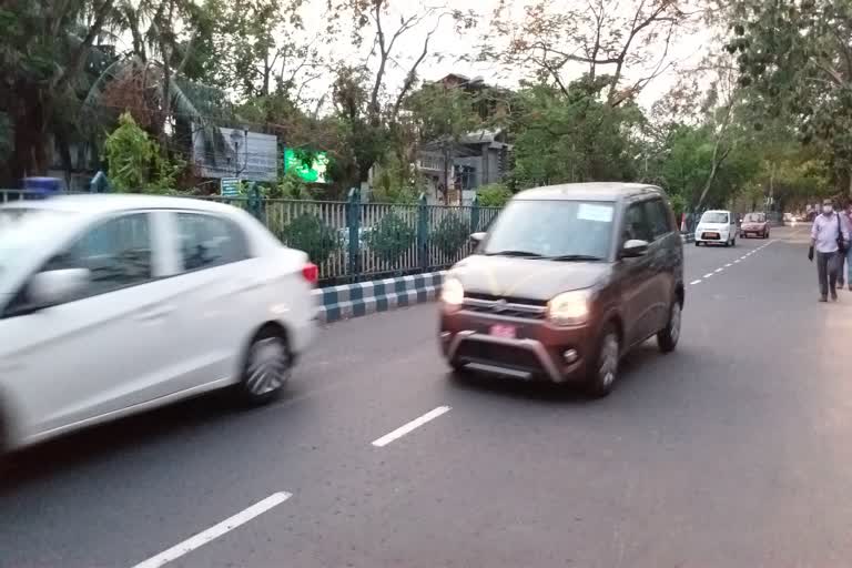 পুলকার গাড়িকে অ্যাম্বুলেন্স হিসেবে ব্যবহারের আর্জি পুলকার সংগঠনের