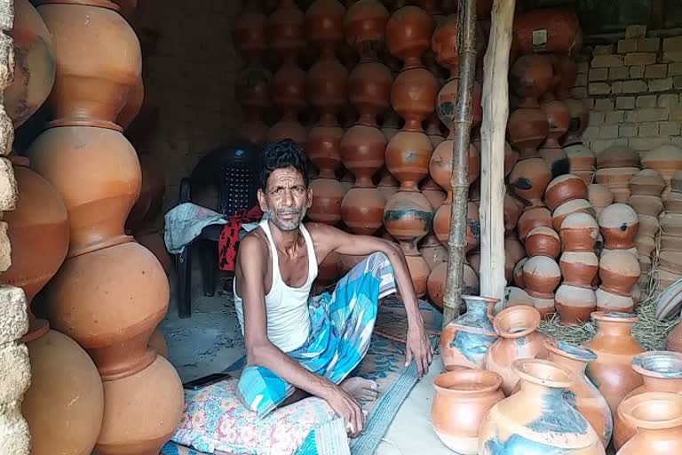 Shopkeepers in pakur are facing financial problem due to lockdown