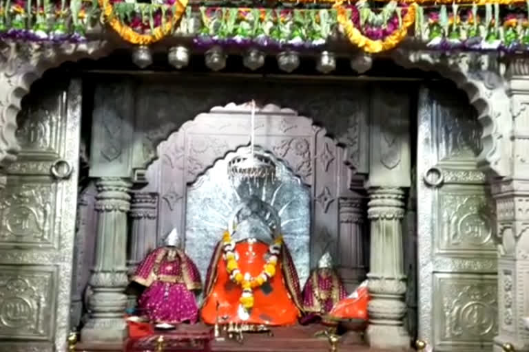 Famous Devi Dham Maa Vijayasan Temple
