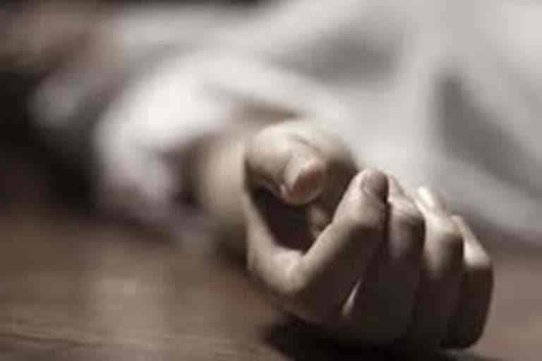 woman-commits-suicide-in-dhamtari