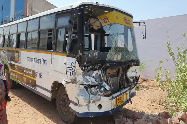 जोधपुर बस एक्सीडेंट, jodhpur bus accident, jodhpur news, roadways bus and pickup collide