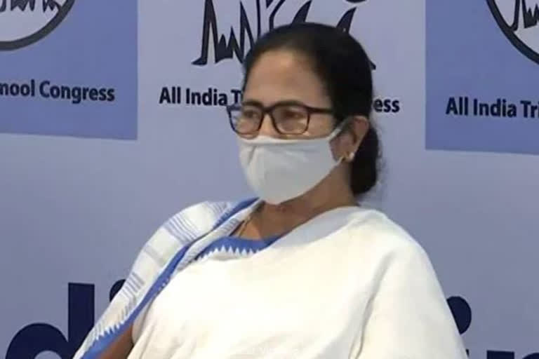 Mamata Banerjee Slams Centre Over Twitter controversy