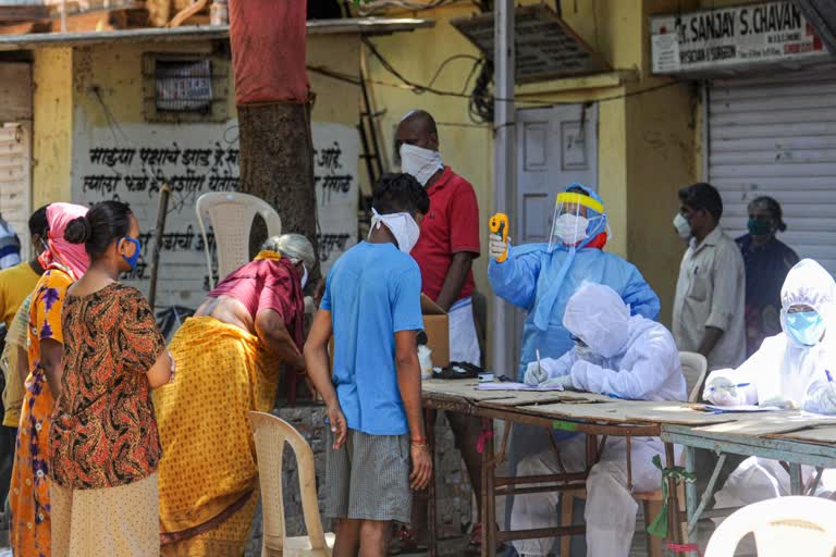 Dharavi  Dharavi overcomes second wave  second wave  coronavirus  ധാരാവി  ധാരാവി കൊവിഡ്  കൊവിഡ്  ധാരാവിയിലെ കൊവിഡ്  ധാരാവി പാറ്റേൺ  മിഷൻ സീറോ