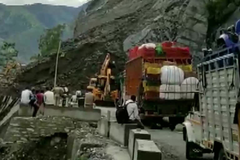 Badrinath National Highway blocked in Uttarakhand