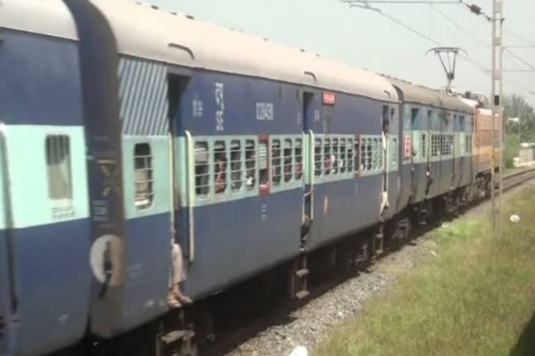 RPF rescued two minors in ranchi