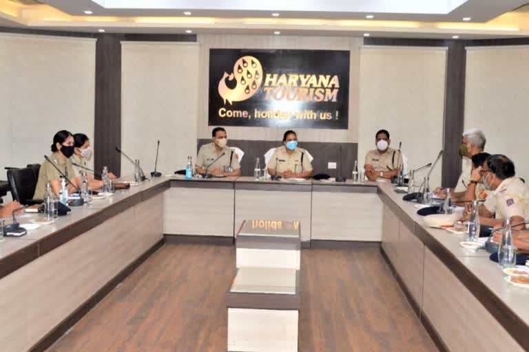 faridabad-khori-village-haryana-and-delhi-police-meeting