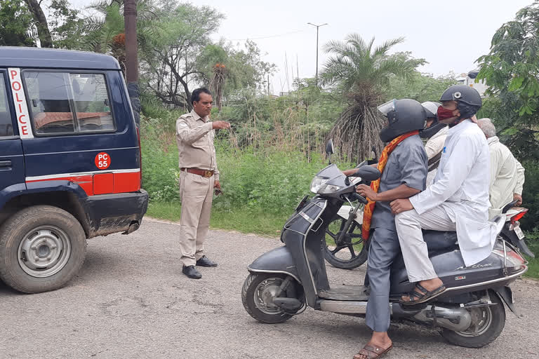 dfgfban on bathing in muradnagar gang nahar