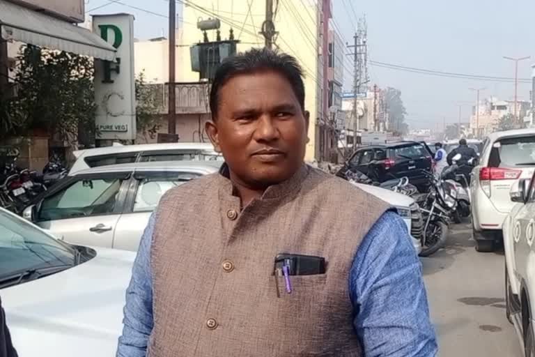 bjp-mla-deshraj-karnwal-said-that-the-inspector-who-cut-mlas-challan-should-have-been-suspended