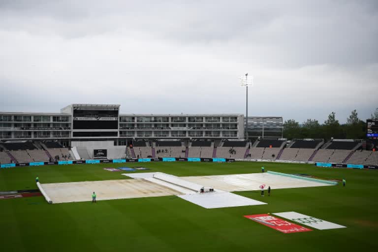 WTC Final, Start of play delayed due to wet outfield