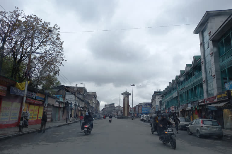 Jammu kashmir lockdown  COBVID relaxation in Jammu Kashmir  Shopian unlock  Jammu reopen  Mall reopen in jammu Kashmir  ജമ്മു കശ്മീരിലെ എട്ട് ജില്ലകളിൽ സർക്കാർ, സ്വകാര്യ ഓഫീസുകൾക്ക് പ്രവർത്തനാനുമതി  ജമ്മു കശ്മീർ  സർക്കാർ, സ്വകാര്യ ഓഫീസുകൾ  Govt, private offices to function sans restrictions in 8 J-K districts  കൊവിഡ് ലോക്ക്ഡൗണ്‍  കൊവിഡ് ലോക്ക്ഡൗണ്‍ ജമ്മു കശ്മീർ  വാരാന്ത്യ കർഫ്യൂ  Weekend curfew