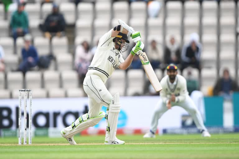 New Zealand lose their openers in the final session